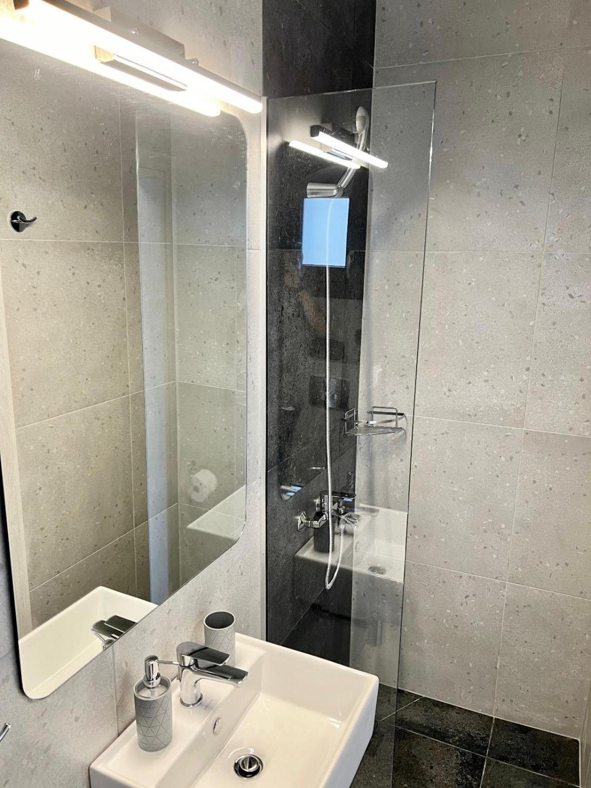 سارتي Four Shades Luxury Suites المظهر الخارجي الصورة